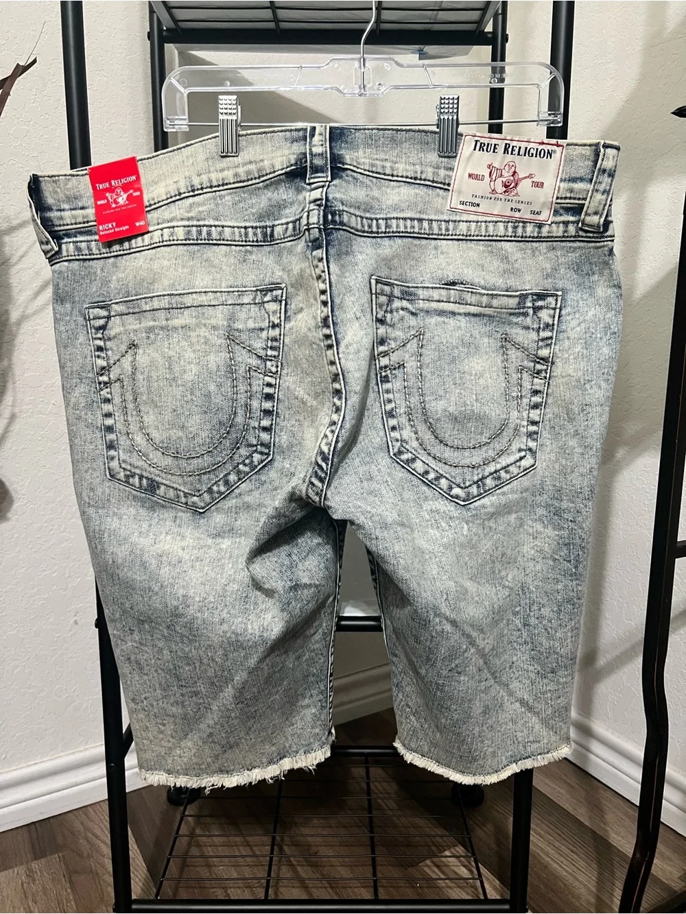 NWT True Religion Ricky Raw Hem Shorts - Men's Light Wash Denim Shorts